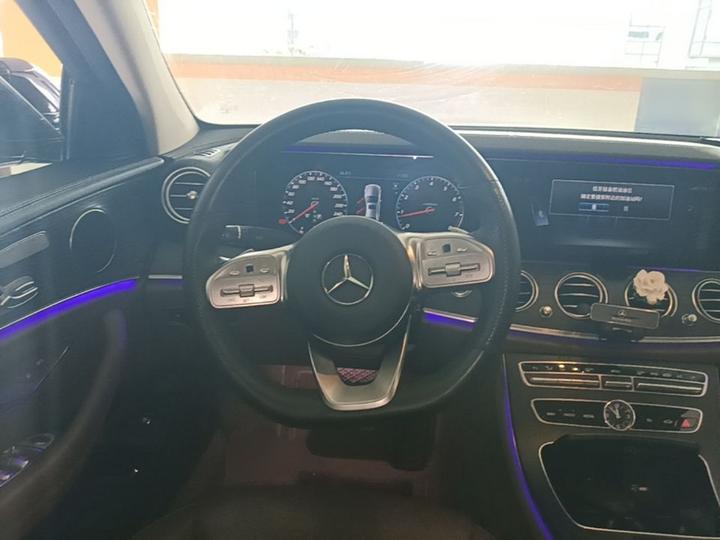 E-Class 2020 E 300 L Sport Fashion photo 6