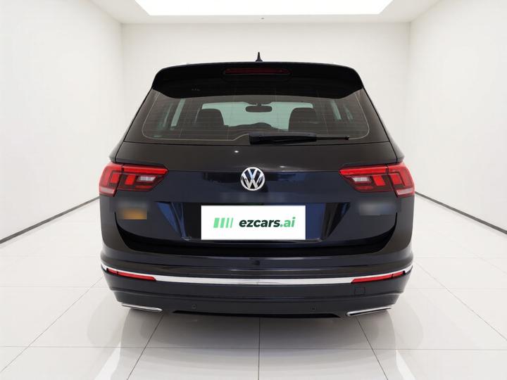 Tiguan L EV 2020 430PHEV PHEV Premium photo 5