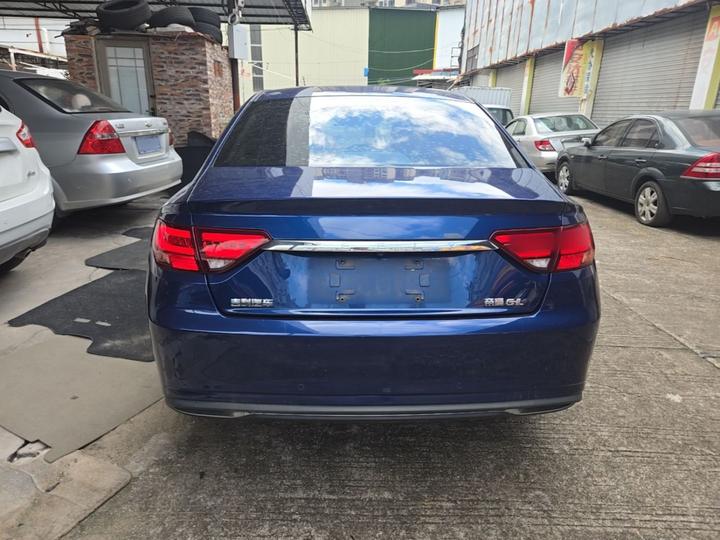 Emgrand GL 2021 UP 1.4T CVT photo 3