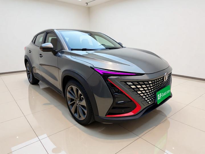 UNI-T 2020 1.5T Premium photo 3