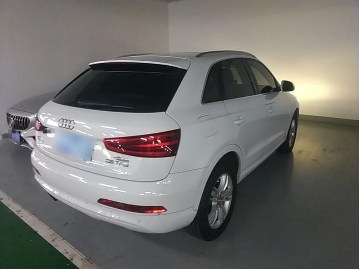 Q3 2015 35 TFSI Comfort photo 6