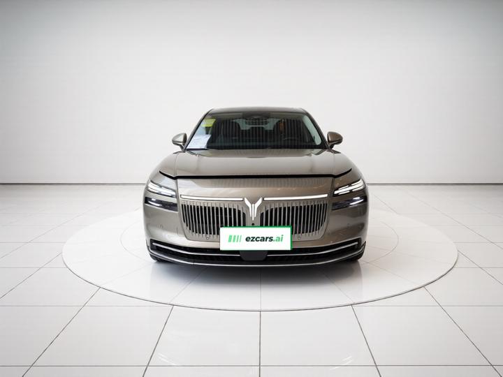 Voyah Passion L 2026 AWD Ultra photo 2