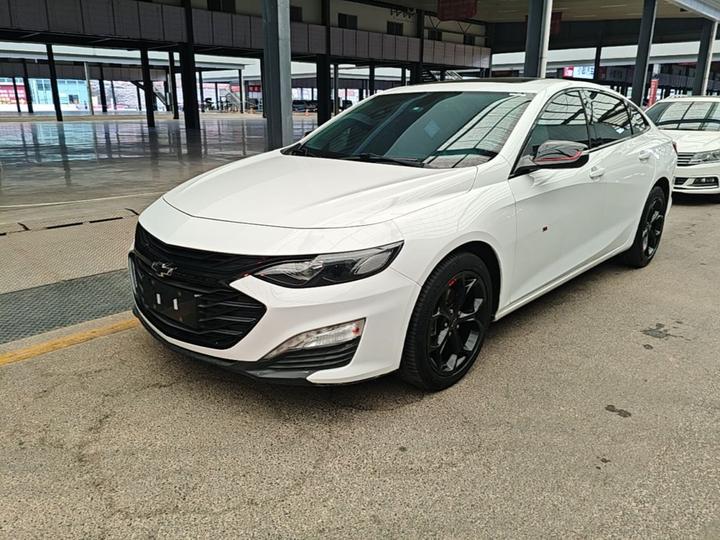 Malibu XL 2019 Redline 550T AT