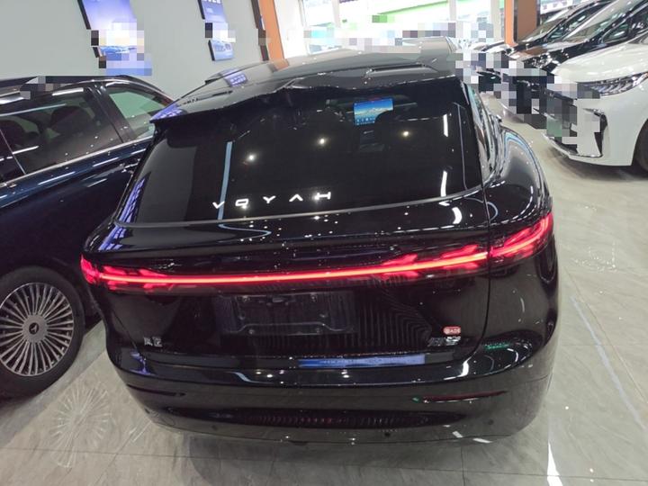 Voyah 2025 AWD Qiankun photo 3