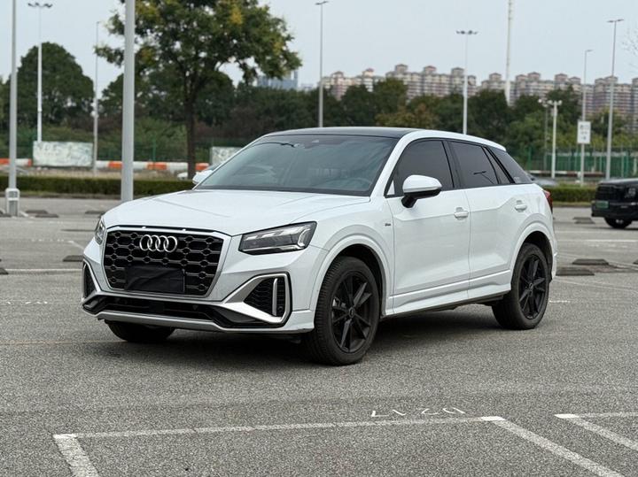Q2L 2022 35 TFSI Progressive Dynamic