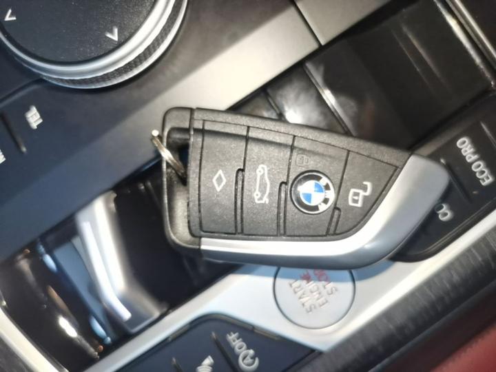 3 Series 2026 325Li M Sport Package photo 8