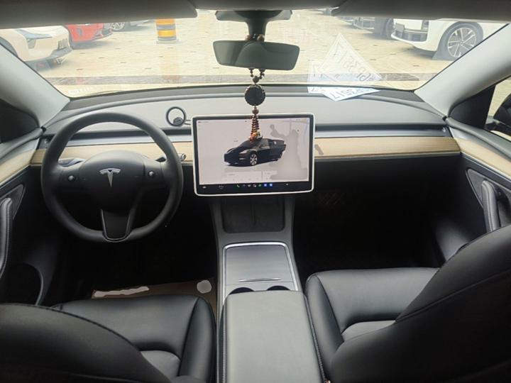 Model Y 2022 Facelift RWD photo 5