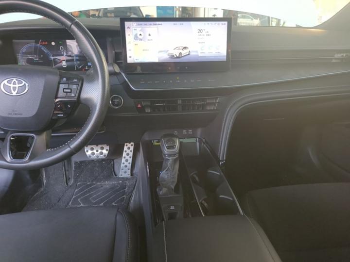 Camry 2024 Hybrid 2.0HXS Sport Plus photo 8