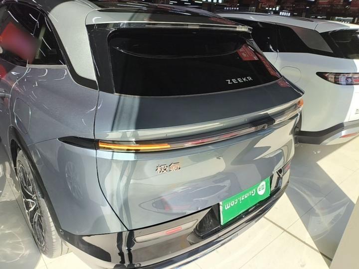 7X 2025 75kWh RWD ADAS photo 3
