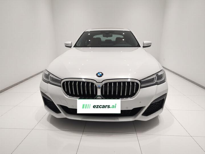5 Series 2023 530Li Leading M Sport Package photo 2