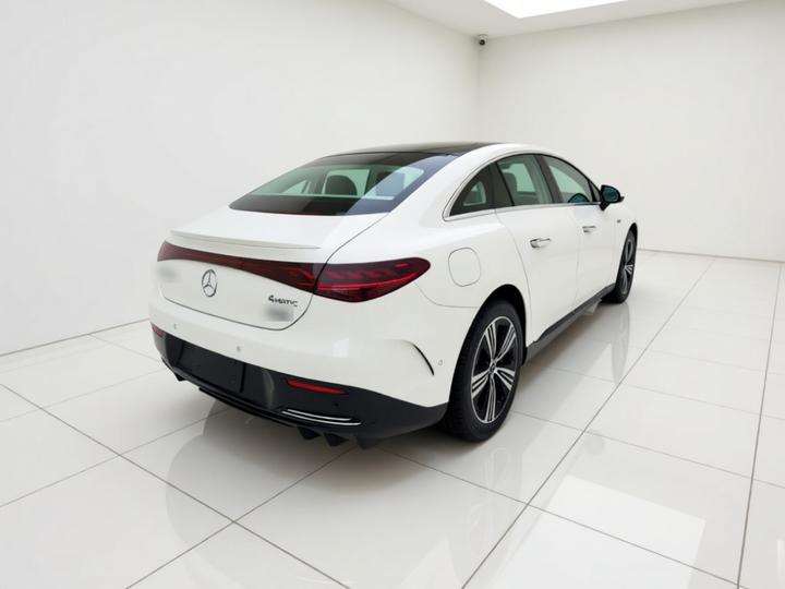 EQE 2025 500 4MATIC Luxury photo 6