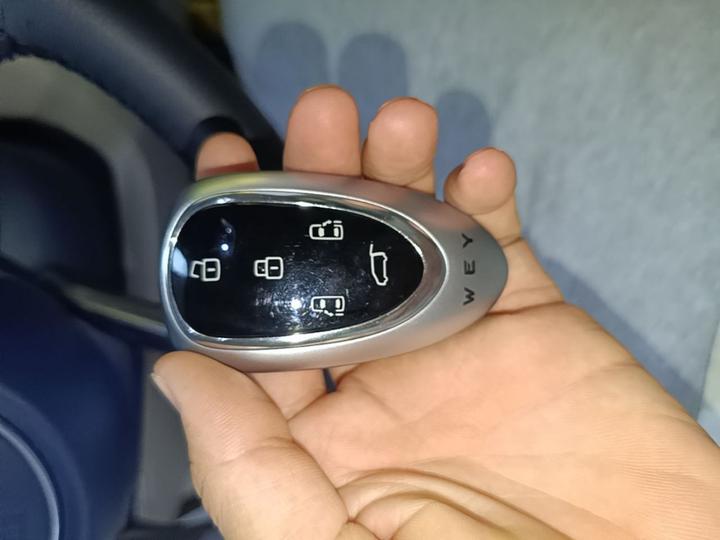 2023 AWD Flagship photo 8