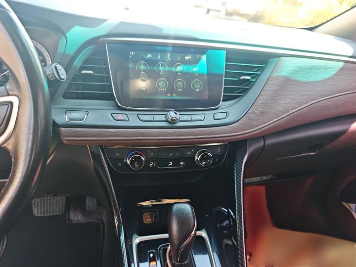 GL6 2019 18T 6-Seater Premium China V photo 5