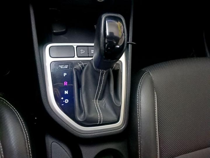 ix25 2017 1.6L AT Smart photo 5