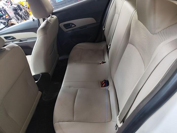 2015 1.5L Classic SE AT photo 4
