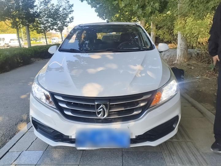 310 2016 1.2L MT Comfort photo 2