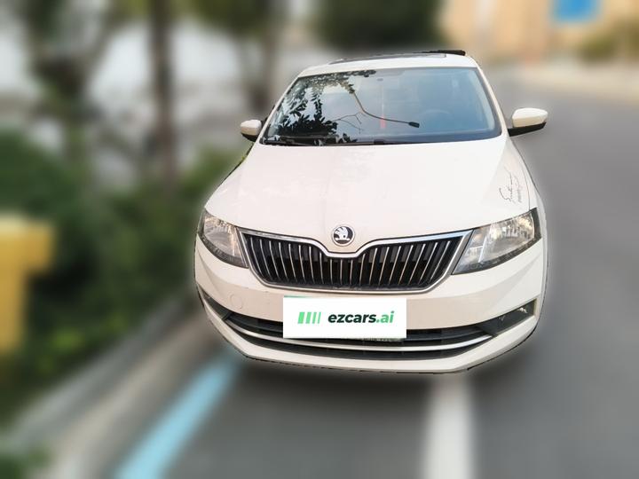 Rapid 2018 1.6L AT Comfort photo 2