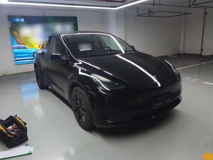 Model Y 2023 RWD photo 3
