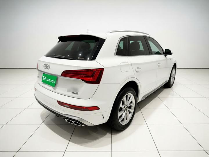 Q5L 2022 Facelift 40T Luxury Dynamic photo 4
