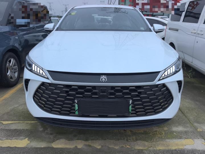 Qin PLUS 2025 DM-i ADAS 128KM Progressive photo 2