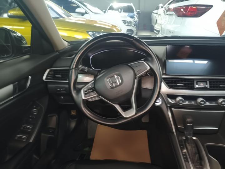 Accord 2022 260TURBO Luxury photo 6