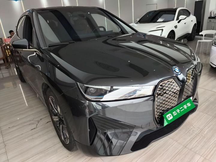 iX 2022 xDrive40 photo 3