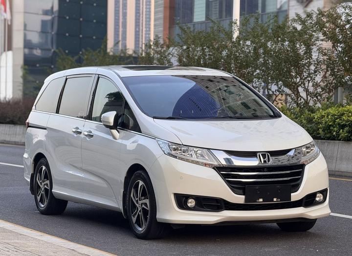 Odyssey 2015 2.4L Supreme photo 3