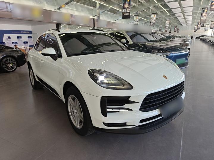 2018 Macan 2.0T photo 3