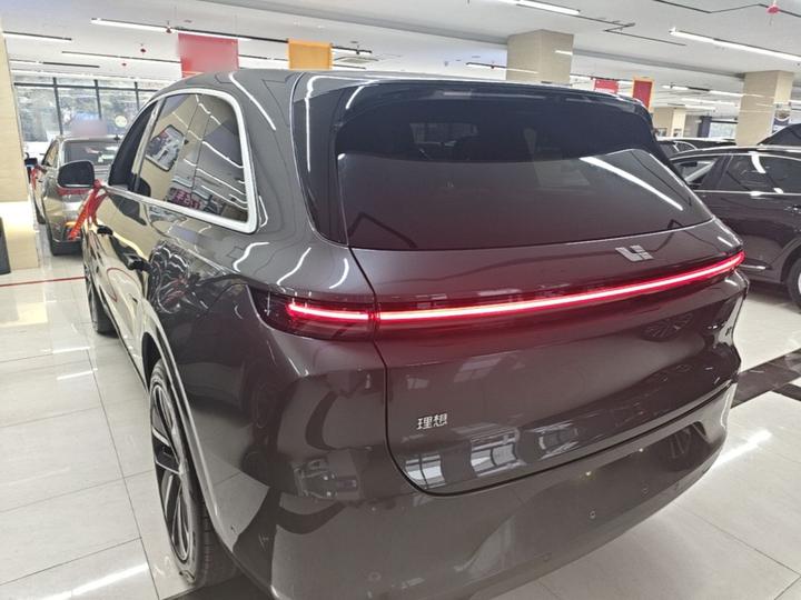 Li Auto L6 2024 Pro photo 4