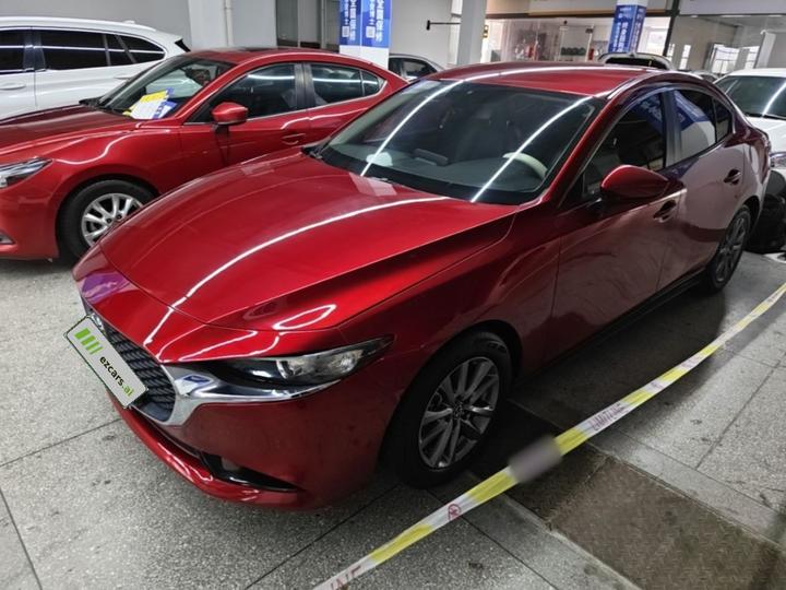 3 Axela 2020 1.5L AT