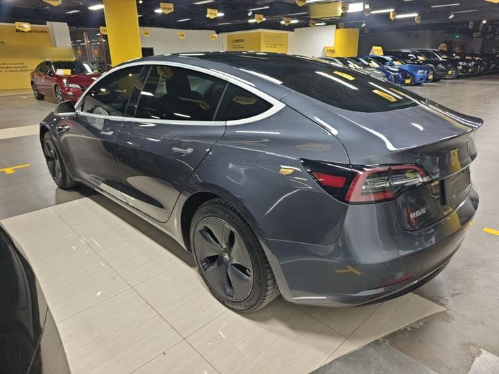 Model 3 2019 Standard Range RWD Upgraded photo 4