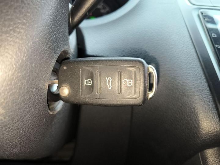 Polo 2016 1.4L AT photo 8