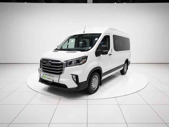 MAXUS V90 2022 2.0T MT FWD Long Wheelbase High Roof 7-Seater