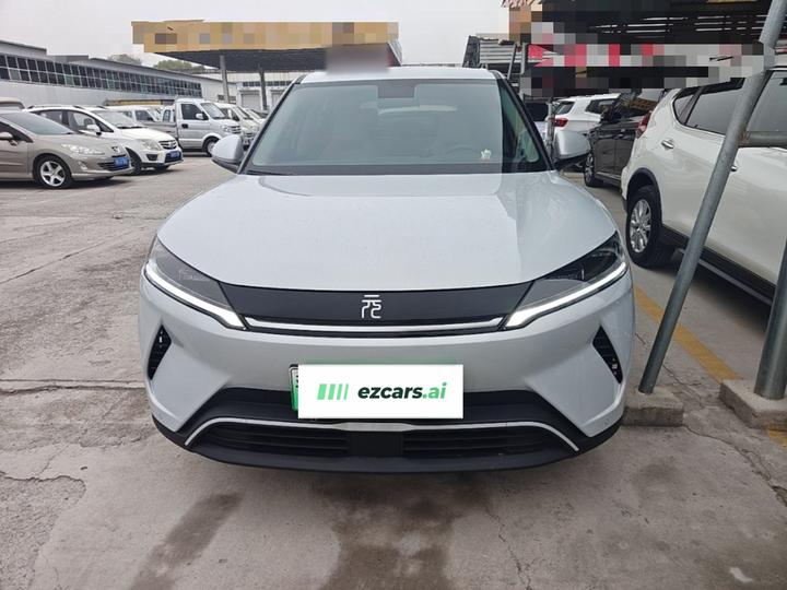 Yuan UP 2025 301KM Pilot photo 2