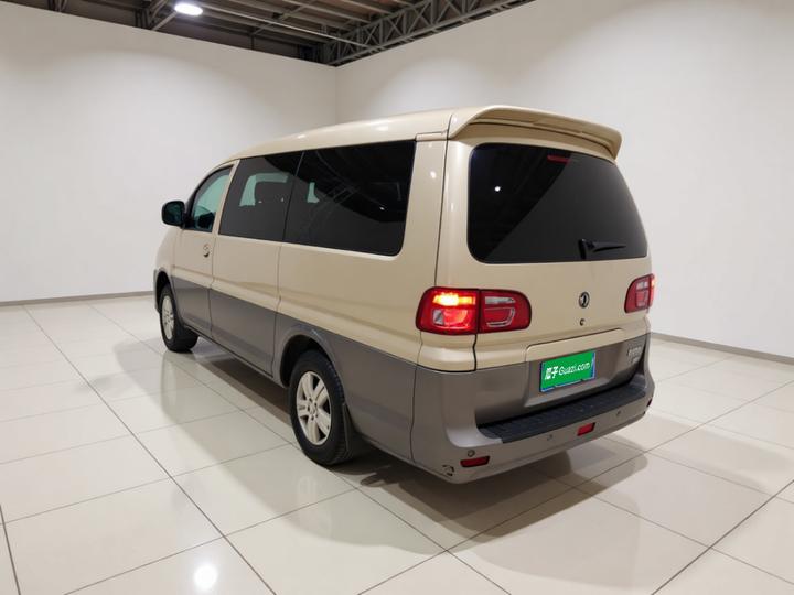 Lingzhi 2017 Facelift M3L 1.6L 7-Seater Comfort photo 4