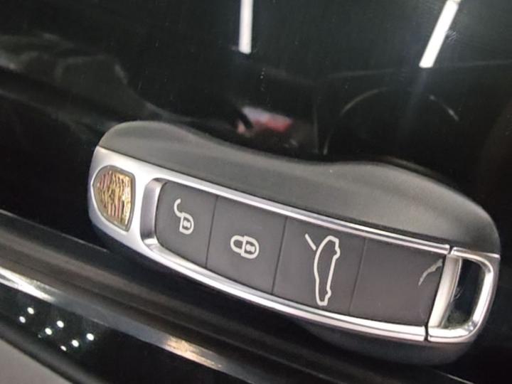 2019 Cayenne Coupé 3.0T photo 8