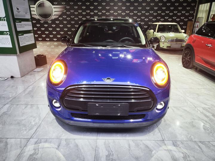 2019 1.5T COOPER photo 2