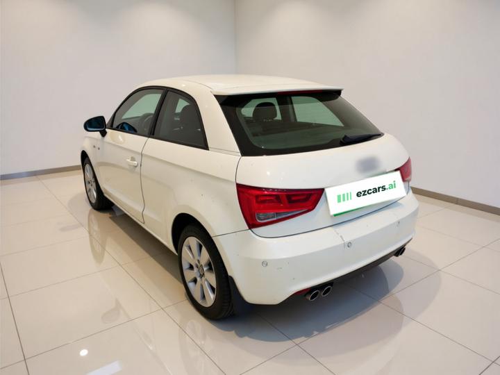 A1 2014 30 TFSI Tech photo 4