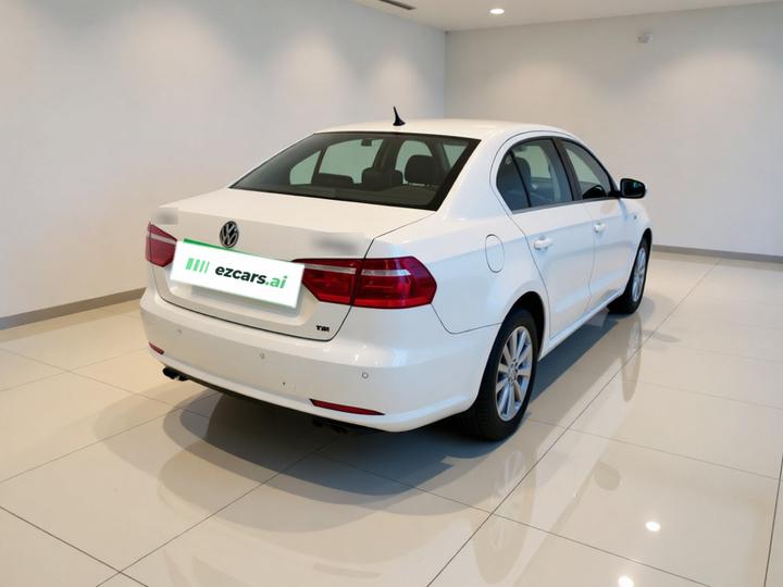 Lavida 2015 230TSI MT Comfort photo 6