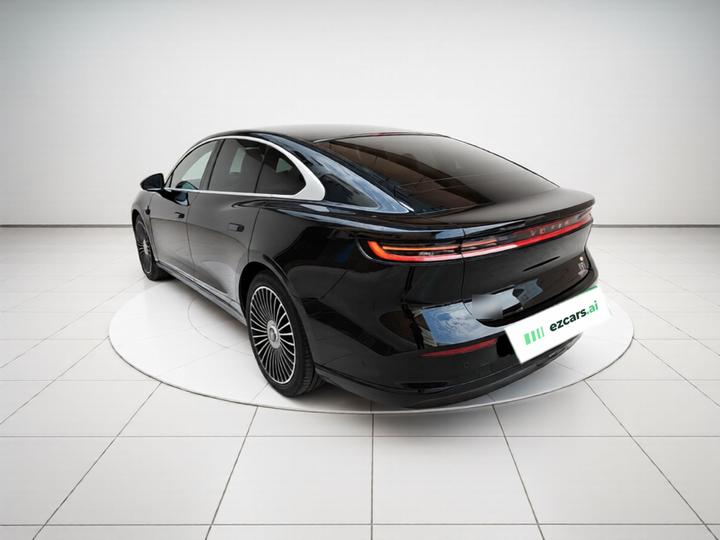 Voyah Passion L 2026 AWD Ultra photo 4