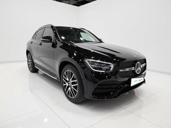 GLC Coupe 2020 GLC 300 4MATIC Coupe SUV photo 3