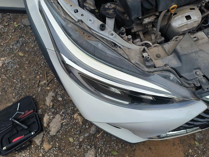 YARiS L 2021 X 1.5L CVT Leading photo 7