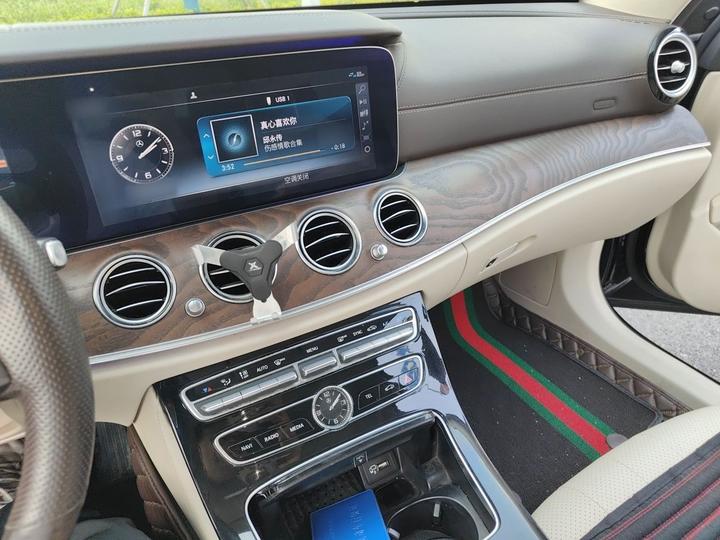 E-Class 2017 E 200 L 4MATIC photo 5