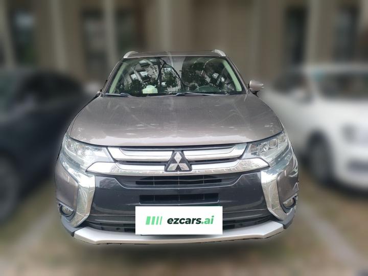 Outlander 2016 2.4L AWD Elite 5-Seater photo 2