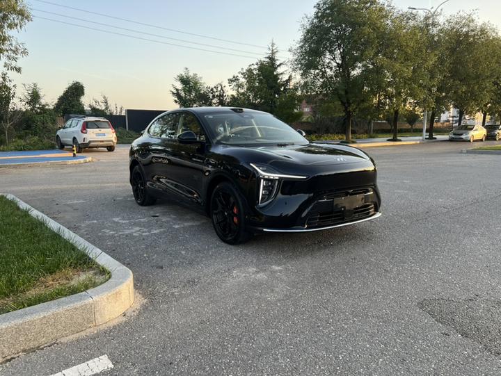 IM Motors LS6 2026 EREV 66 Max+ photo 3