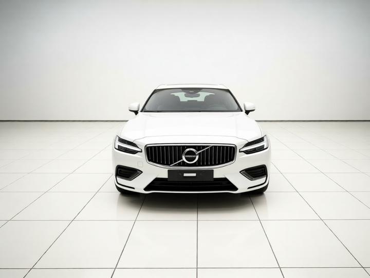 S60 2022 B4 Luxury photo 3