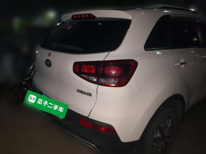 KX3 2015 1.6L AT RWD DLX photo 4