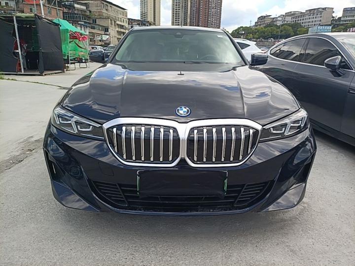 i3 2024 eDrive 35 L photo 2