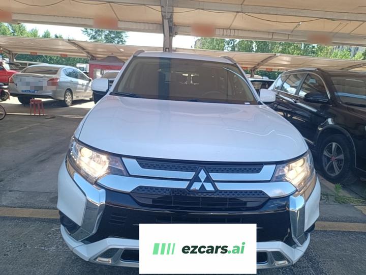 Outlander 2021 2.0L RWD Cruise 5-Seater photo 2