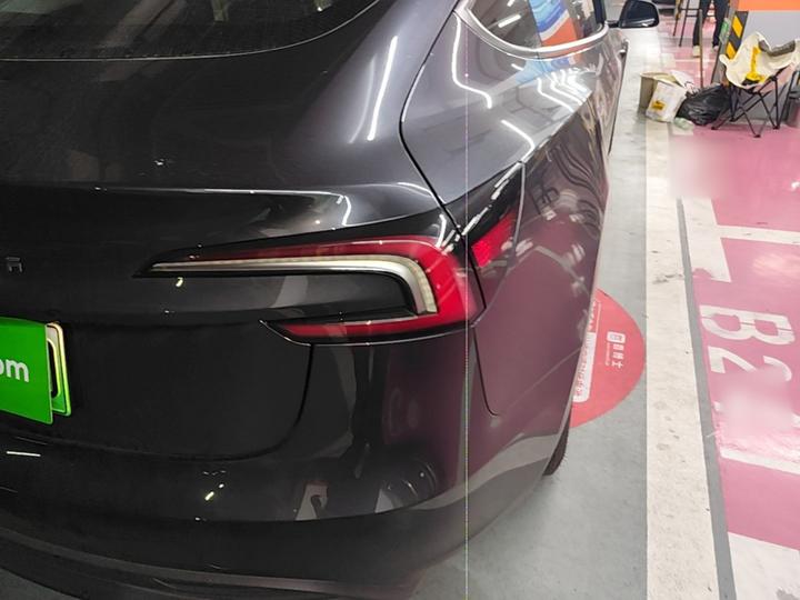 Model 3 2023 RWD photo 7